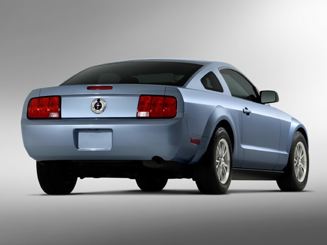 2005 Ford Mustang rear