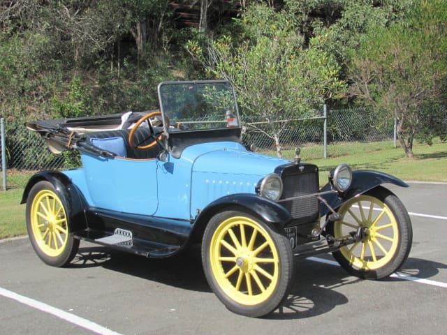 1915 Saxon Model 14