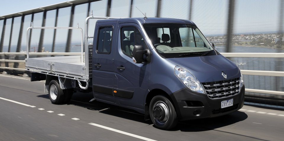 2015 Renault Master Cab Chassis crew