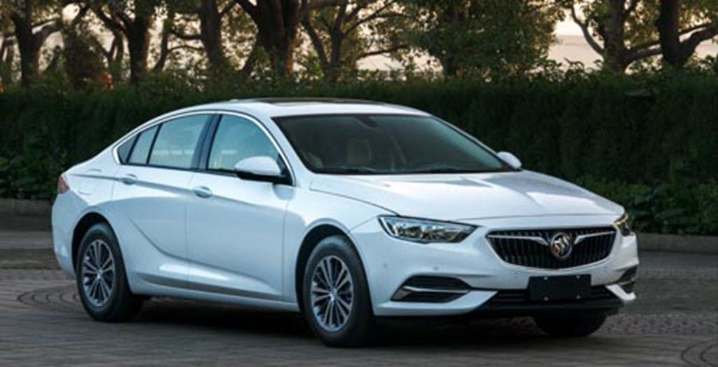 2018 Buick Regal front