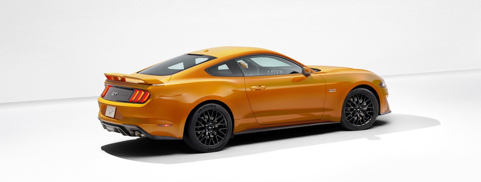 2018 Ford Mustang side