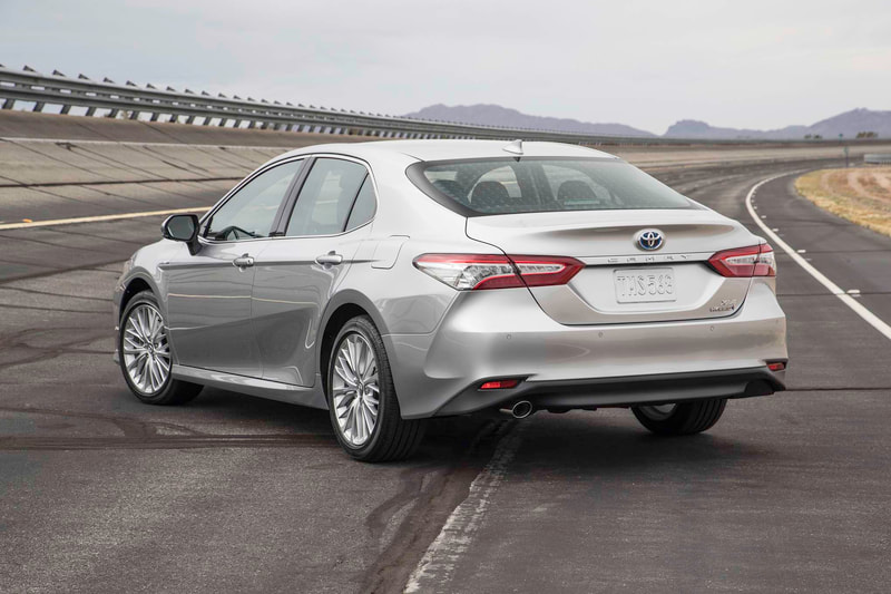 2018 Toyota Camry XLE rear