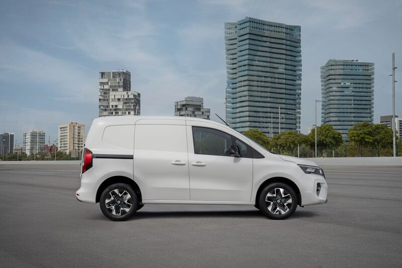 2022 Nissan Townstar Van - EV side