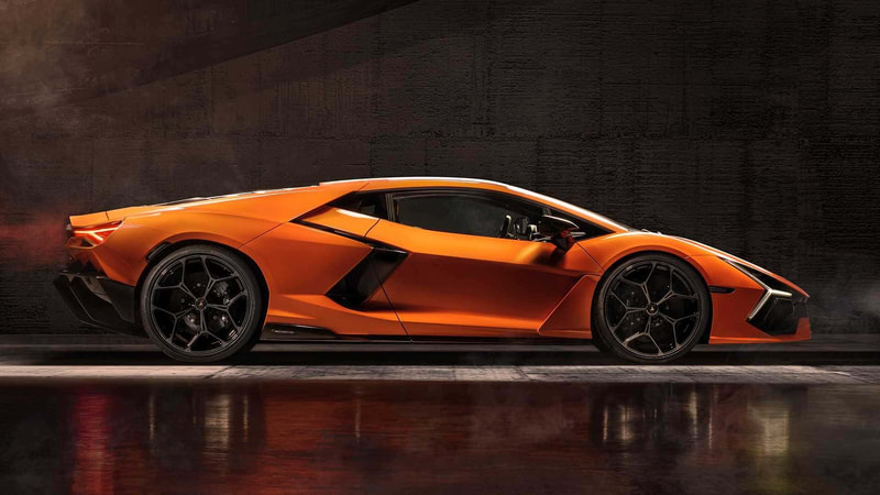 2024 Lamborghini Revuelto side