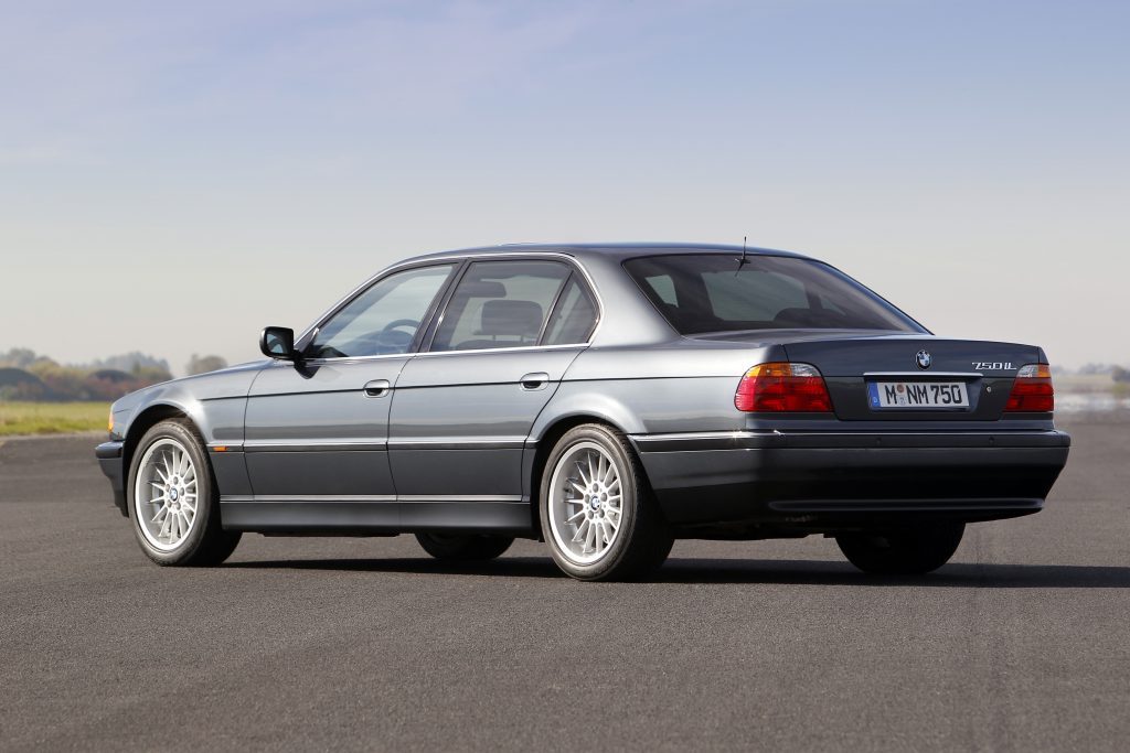 1997 BMW 7-Series rear