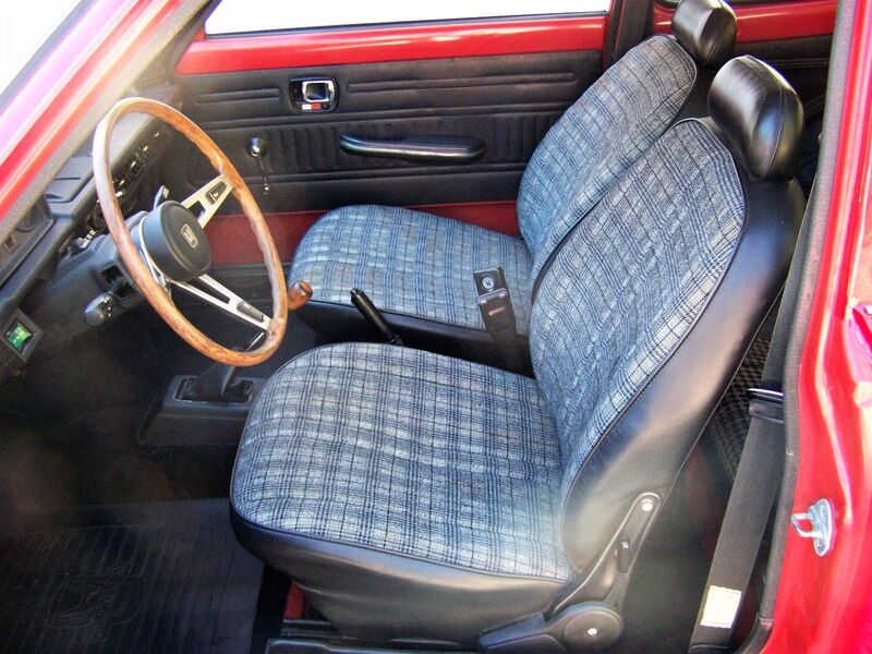 1972 Honda Civic interior