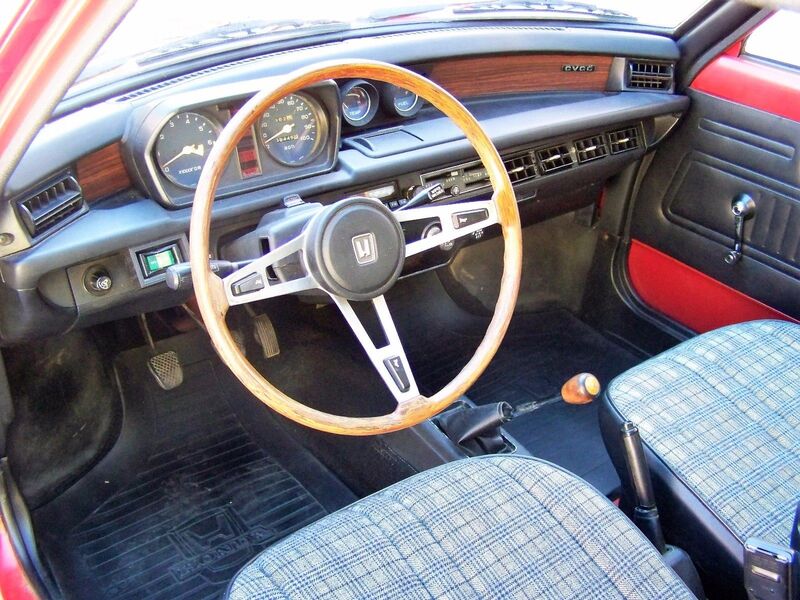 1972 Honda Civic dashboard